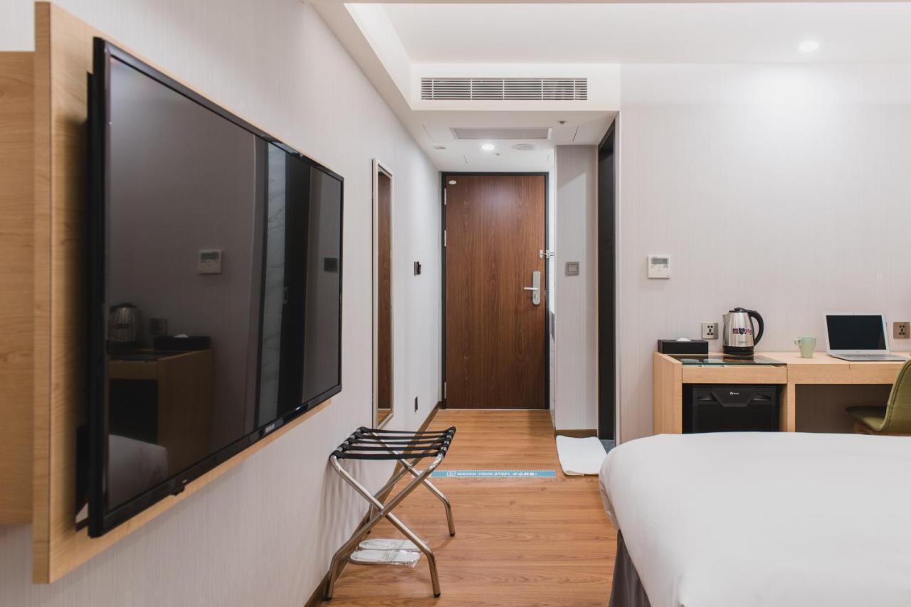 Hej Taipei Hotel Bagian luar foto
